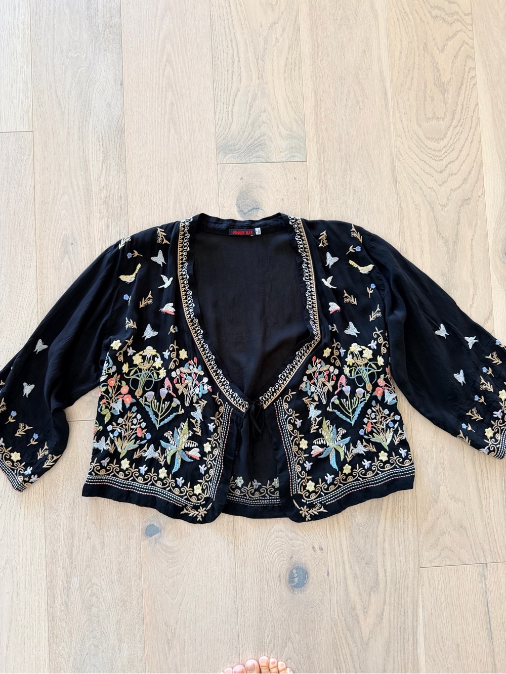 Johnny Was Black Cropped Embroidered Floral & Bird Kimono
